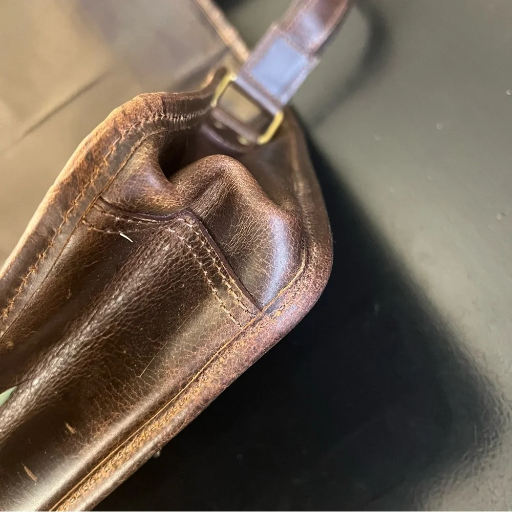 RUSTIC TOWN Brown LEATHER MESSENGER BAG Briefcase Computer LAPTOP BAG‎